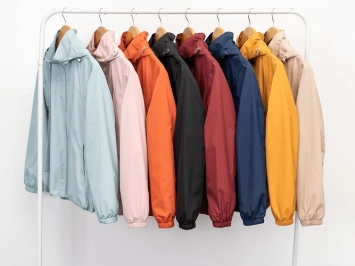 Xưởng may áo khoác đồng phục uy tín, chuyên nghiệp tại TPHCM
